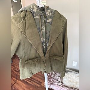 Empyre camo jacket